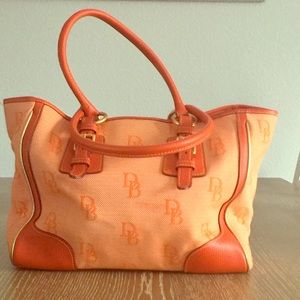 Dooney and Bourke purse